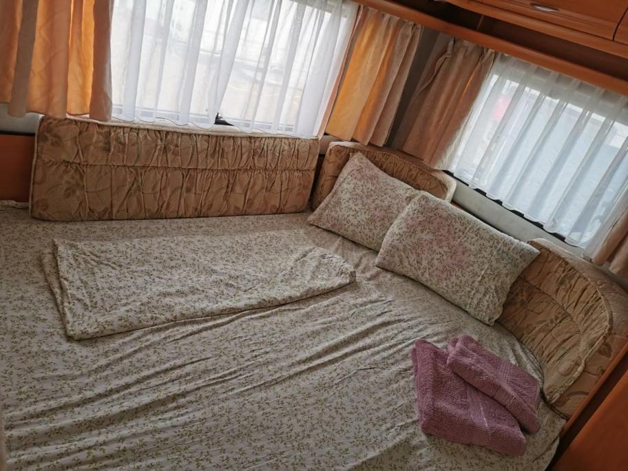 Sea Caravan On The Beach Kiten  Exterior foto